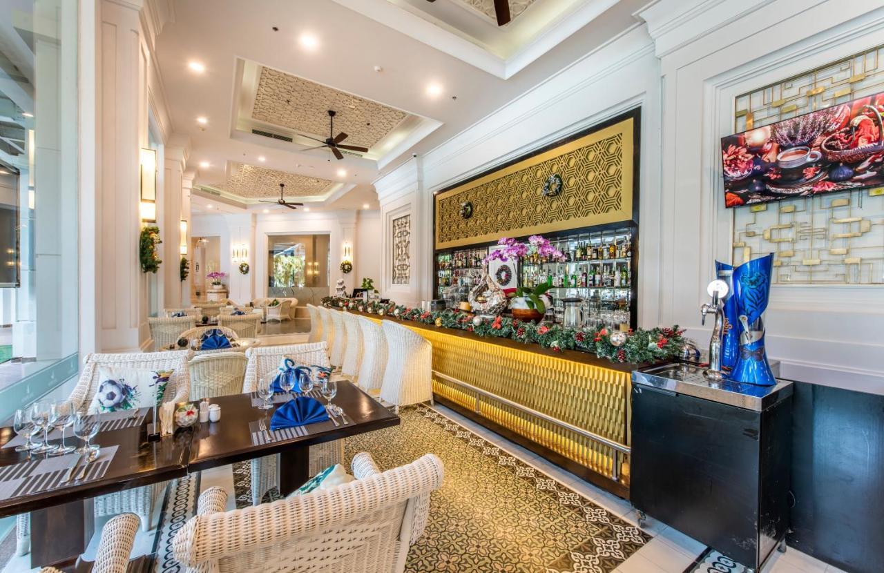 Vinpearl Resort & Spa Phu Quoc Bagian luar foto The interior of the restaurant