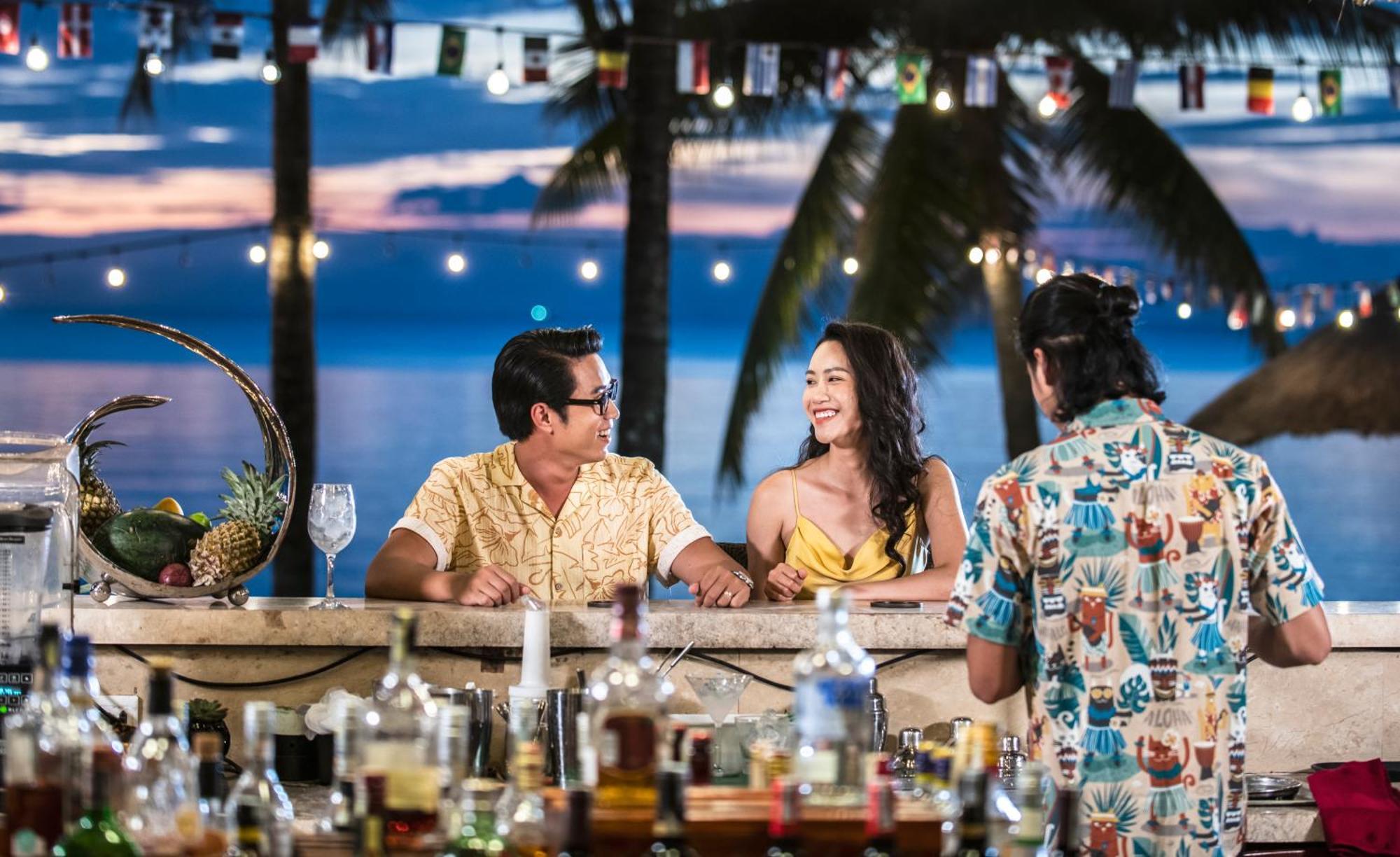 Vinpearl Resort & Spa Phu Quoc Bagian luar foto The Beach Bar
